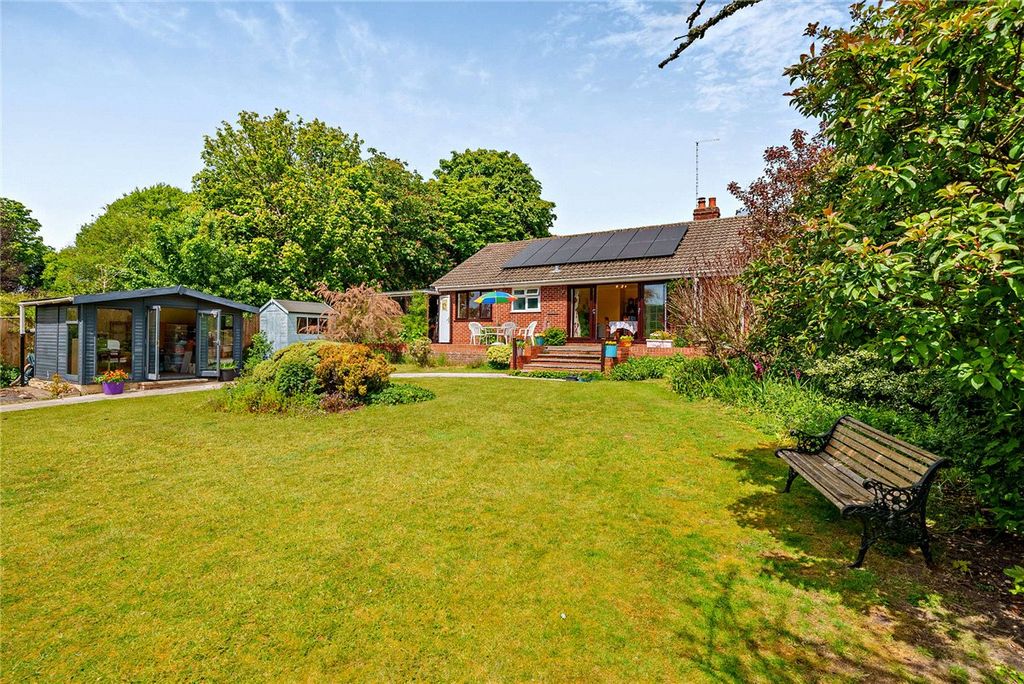 Property photo 2 of 25 Picture No. 63