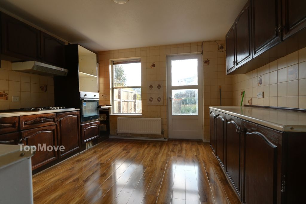 Property photo 2 of 13 Photo 6