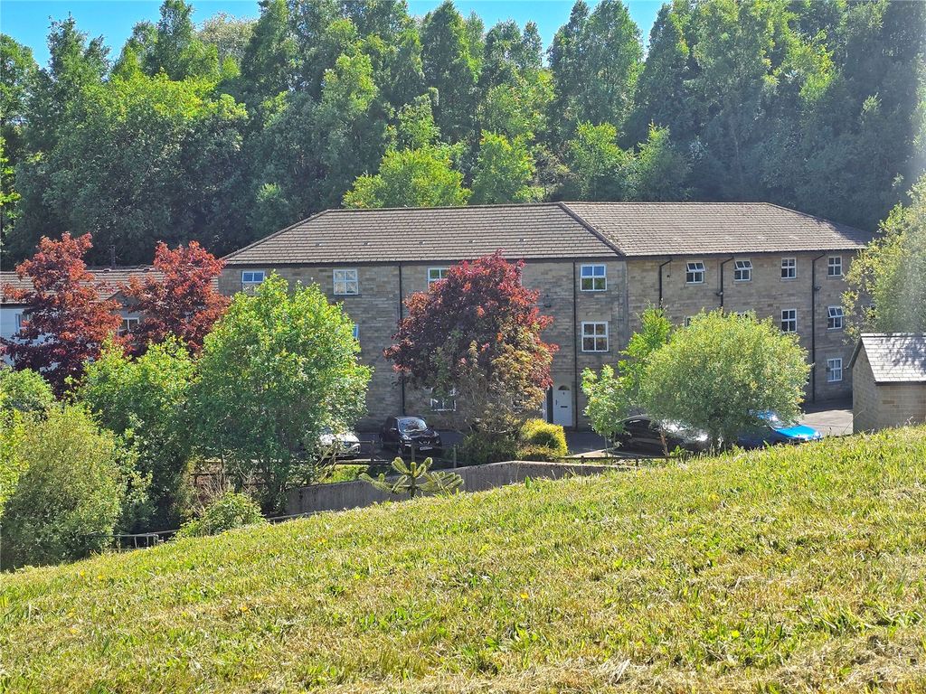 Property photo 1 of 22 Holden Vale House