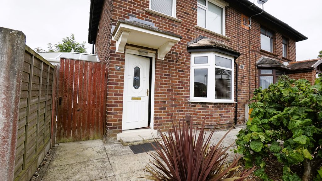 Property photo 2 of 22