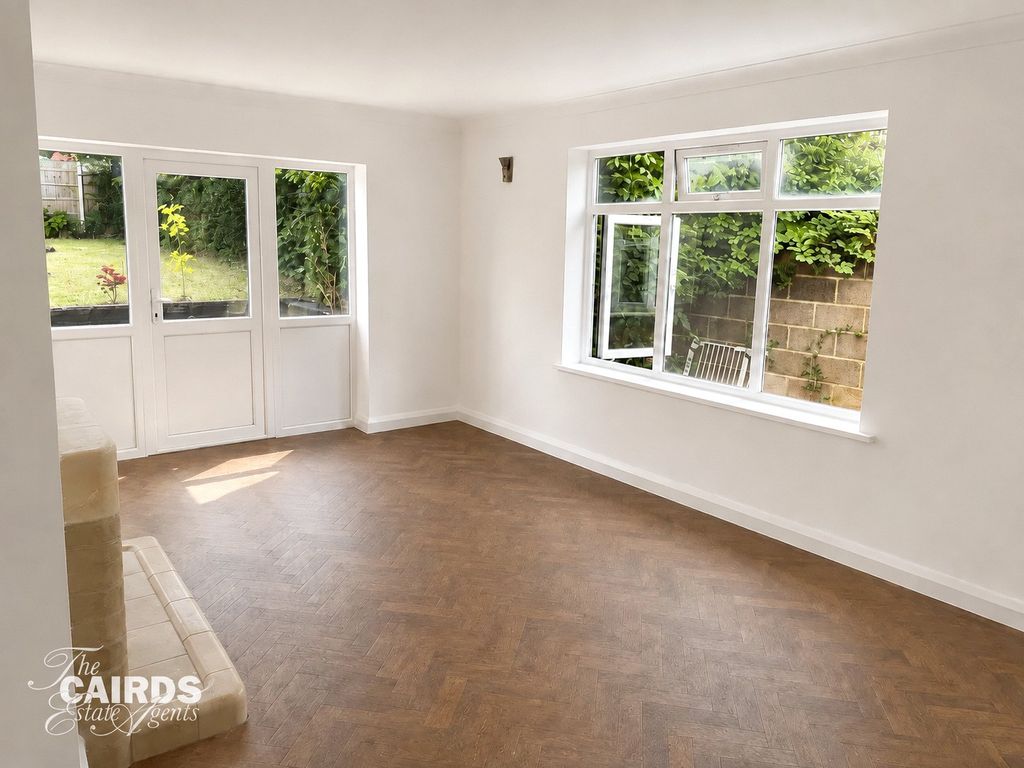 Property photo 2 of 10 Picture No. 12