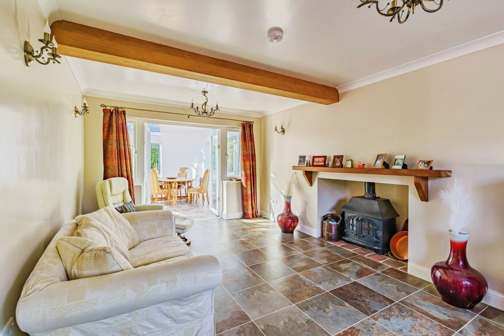 Property photo 2 of 29