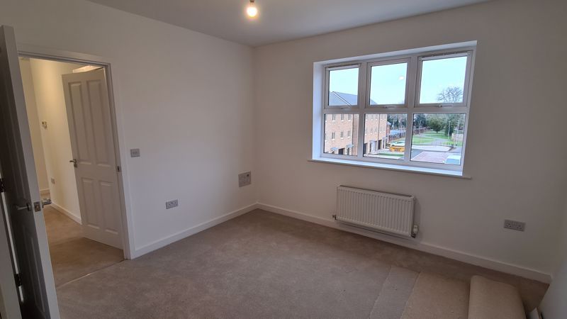 Property photo 2 of 11 Photo 3