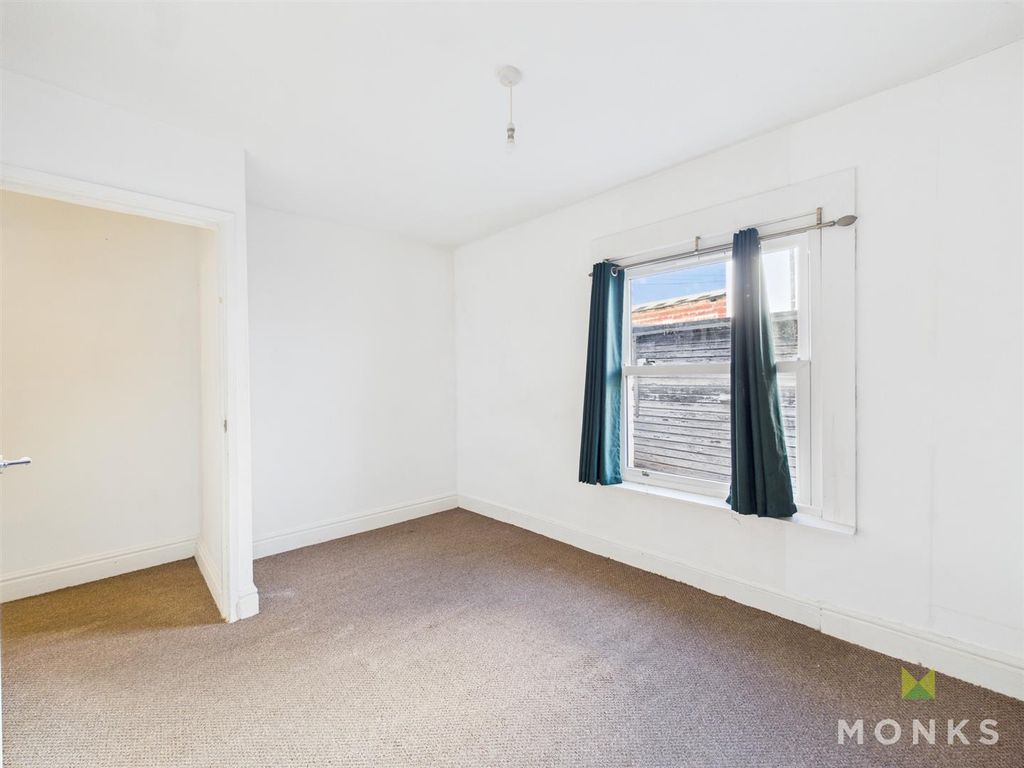 Property photo 3 of 5 Cam01420G0-Pr0813-Still009.Jpg