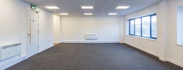 Property photo 3 of 5 West Thurrock  6 Castle Point Office.Jpg