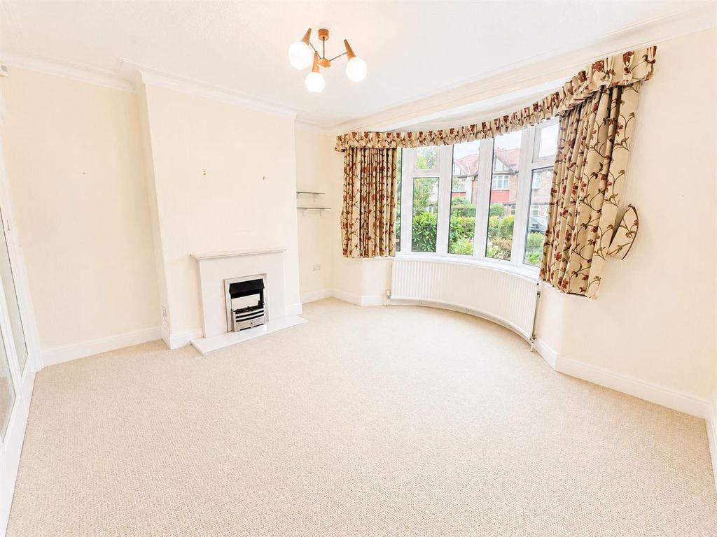 Property photo 3 of 26