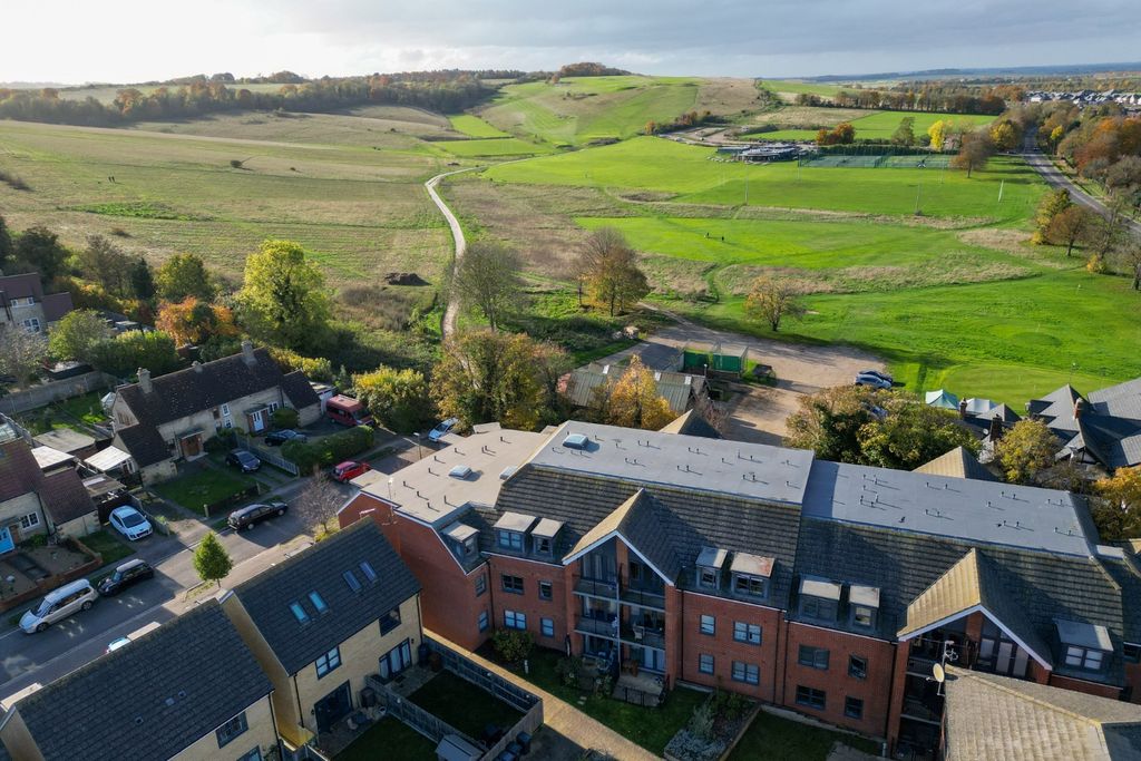 Property photo 2 of 11 3714592