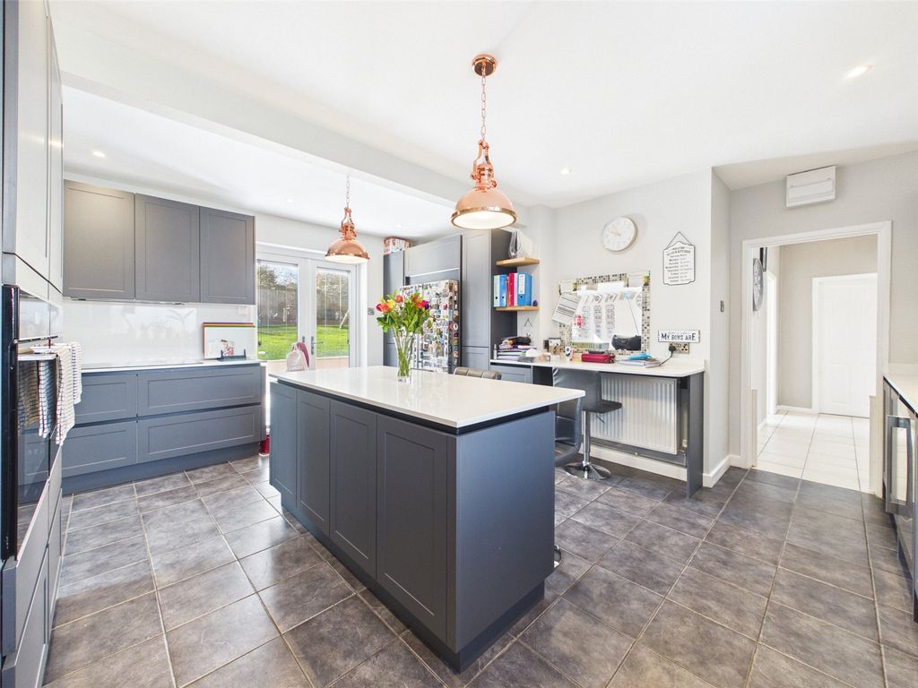 Property photo 3 of 32 Picture No. 51