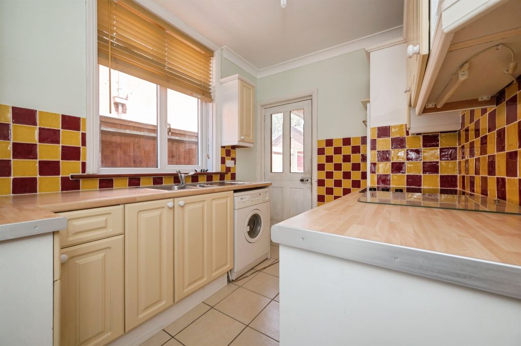 Property photo 2 of 23