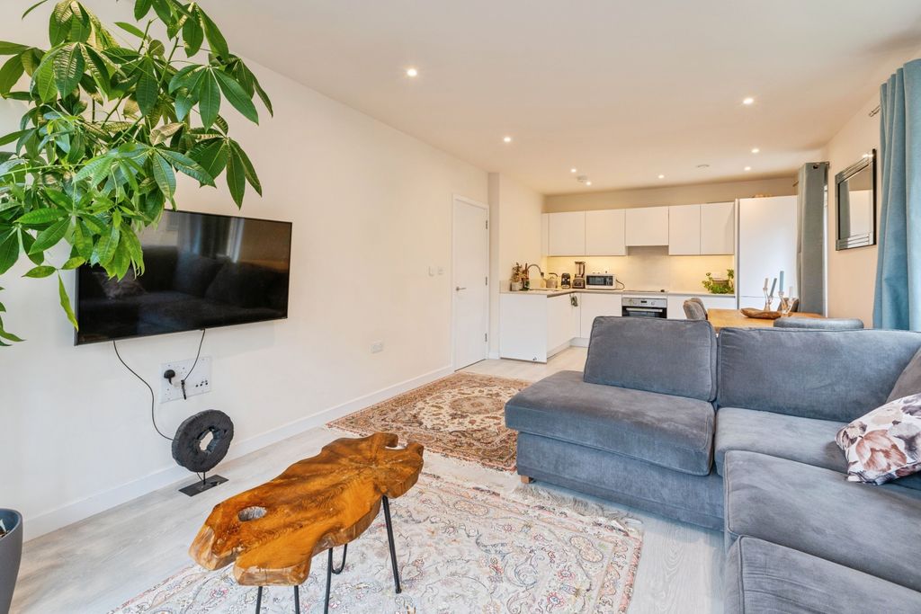 Property photo 3 of 14 Open Plan Living
