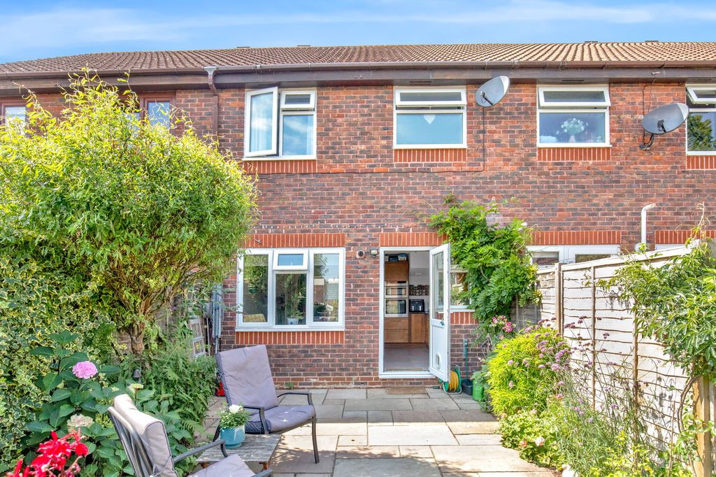 Property photo 2 of 17