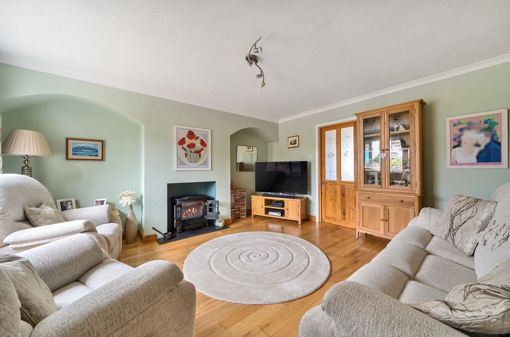 Property photo 2 of 23 1335319-12-6895c8...