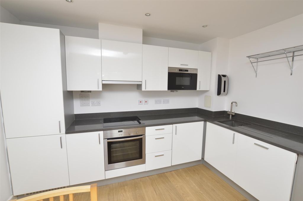 Property photo 2 of 17 Kitchen