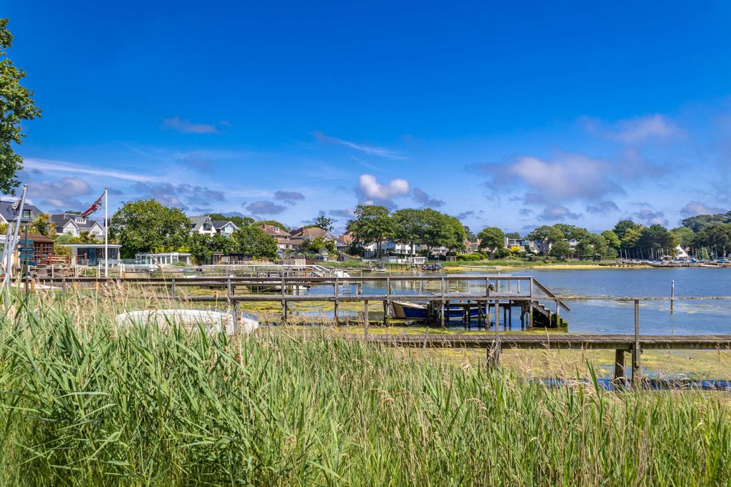 Property photo 3 of 20 The Waterfront