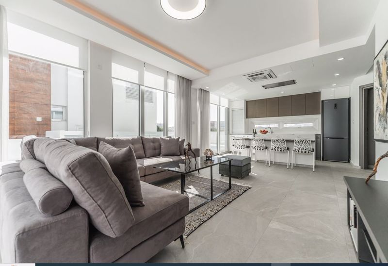 Property photo 3 of 14 Open Plan