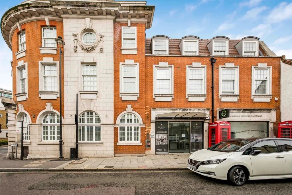 Property photo 1 of 8