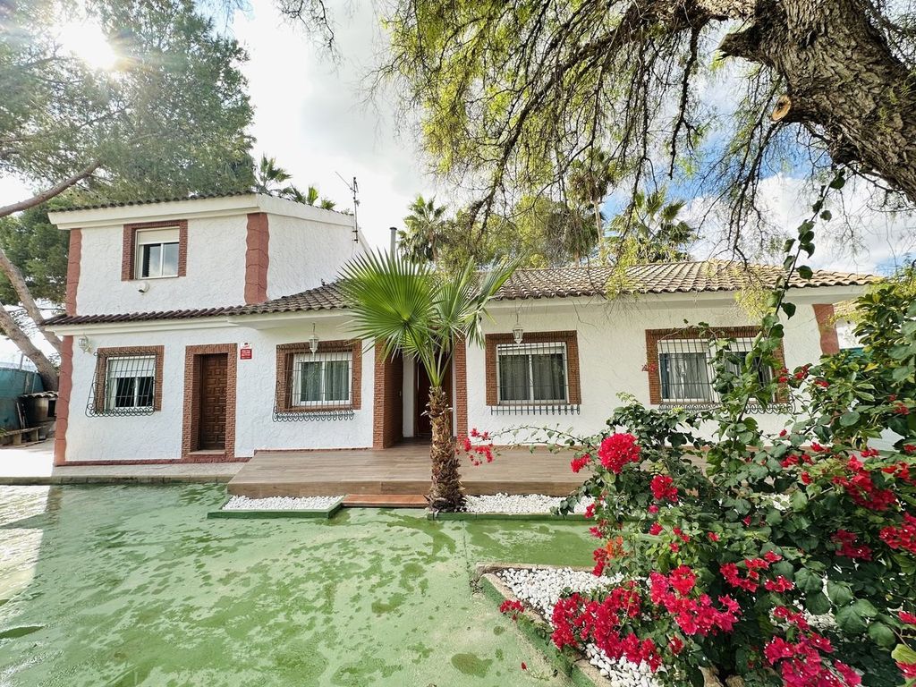 Property photo 2 of 30