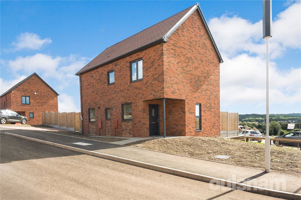 Property photo 1 of 18 Picture No. 01