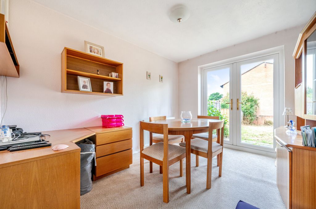 Property photo 3 of 22 1313761-12-685Be9...
