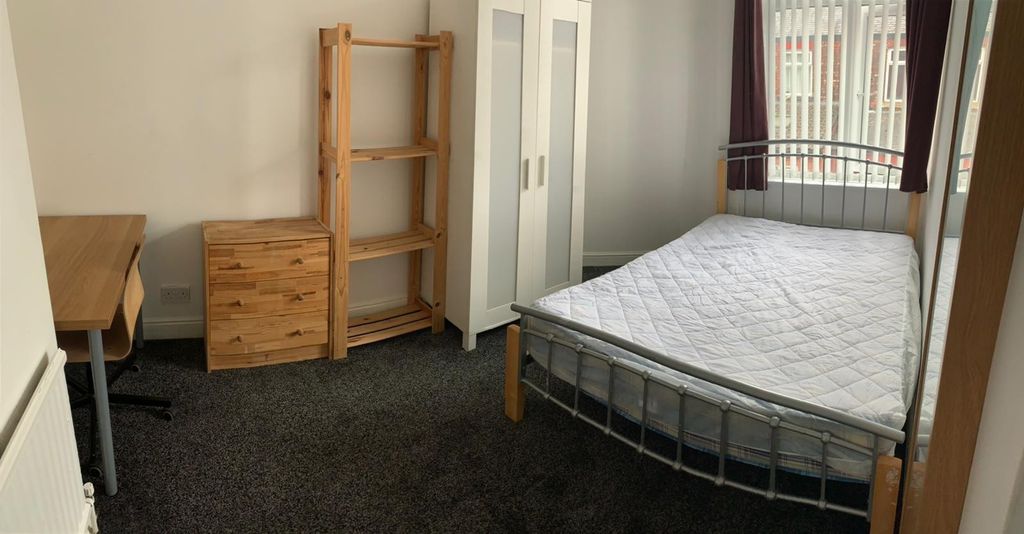 Property photo 3 of 8