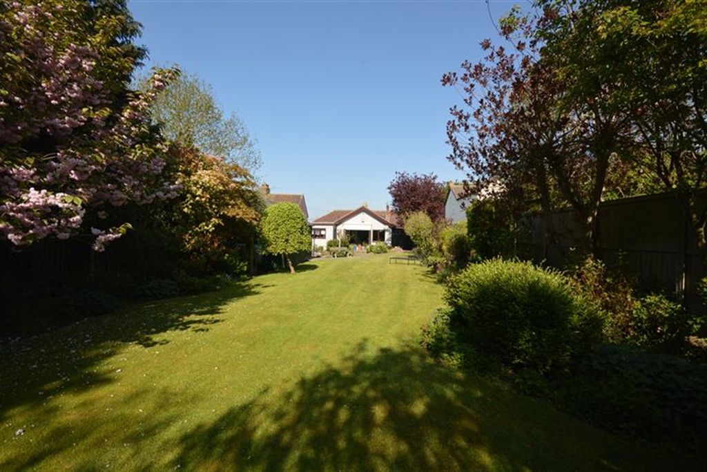 Property photo 1 of 17 (Main)