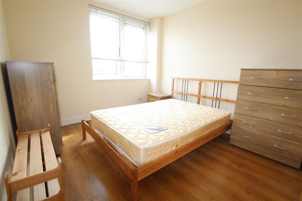 Property photo 2 of 16 Bedroom One