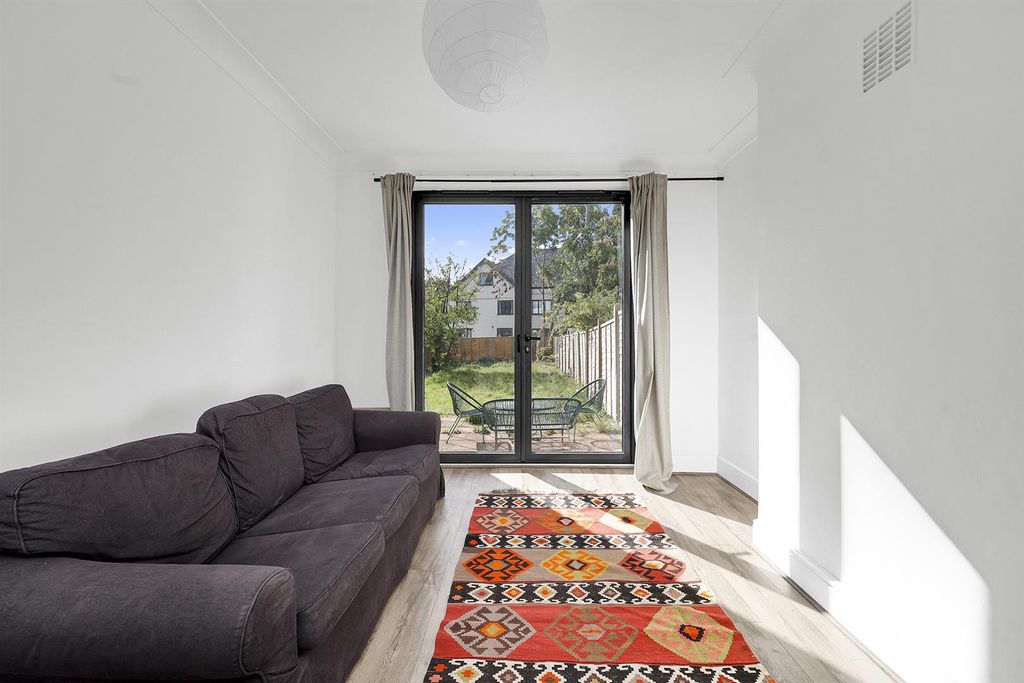 Property photo 2 of 14 15064985 (15).Jpg