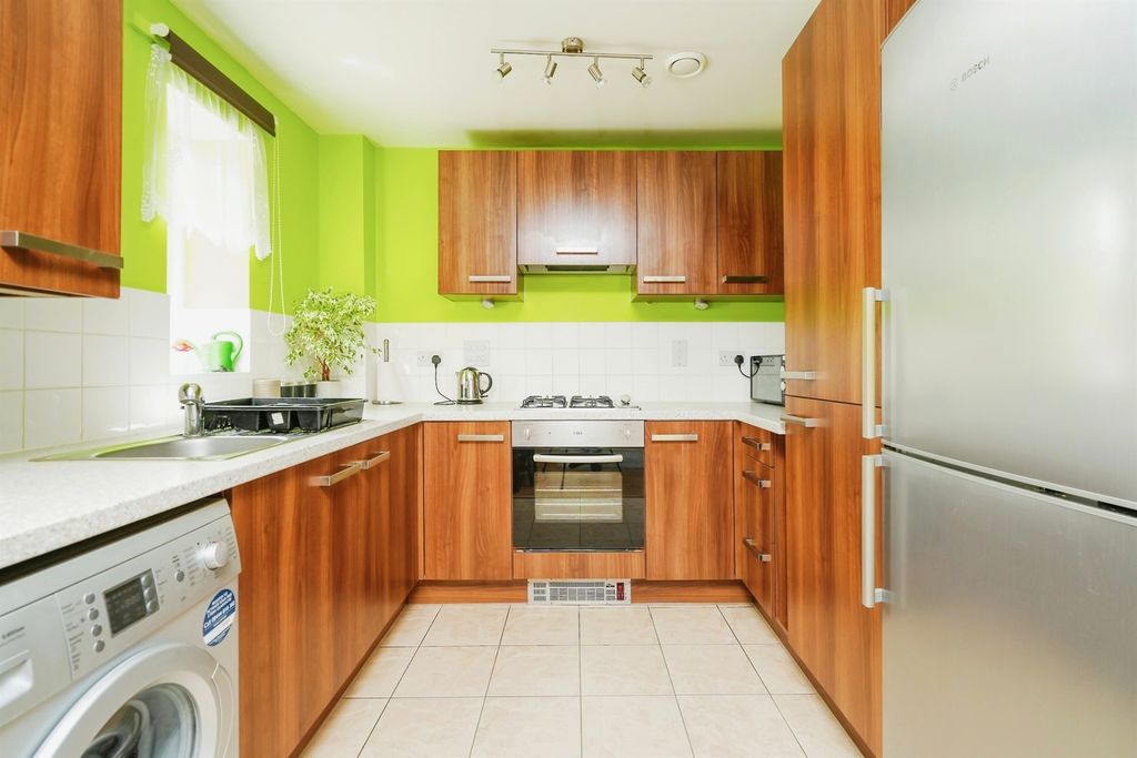 Property photo 2 of 13