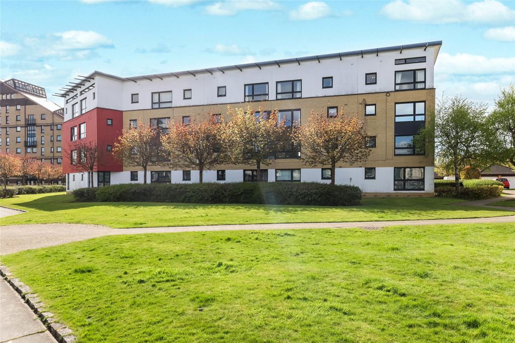 Property photo 1 of 21 Picture No. 01