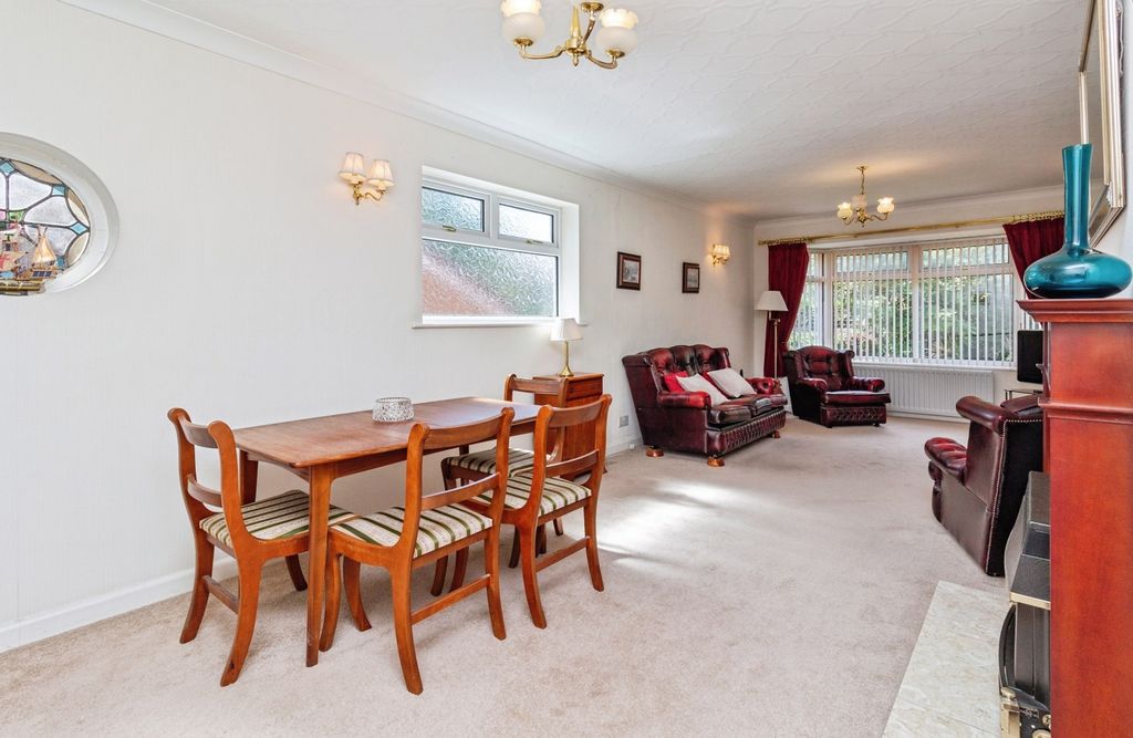 Property photo 2 of 20 Pbox-Img.Jpg