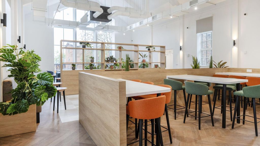 Property photo 3 of 17