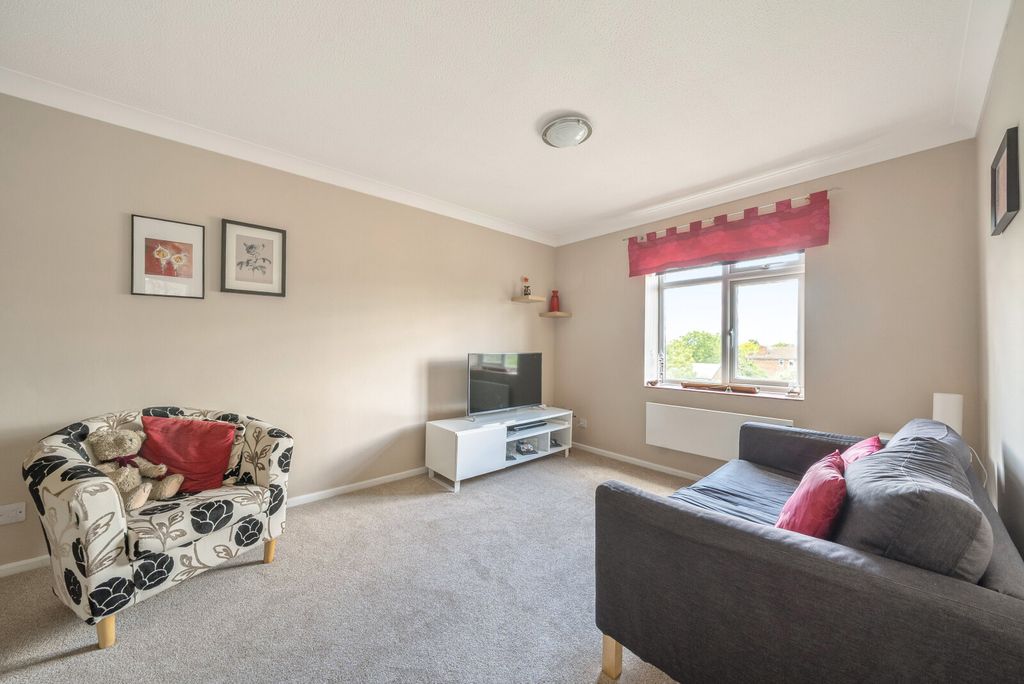 Property photo 2 of 10 1432305-11-69Fb5B...