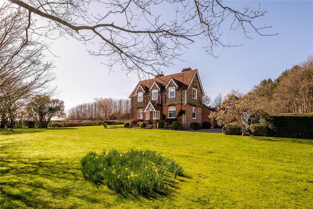 Property photo 3 of 31 Garden