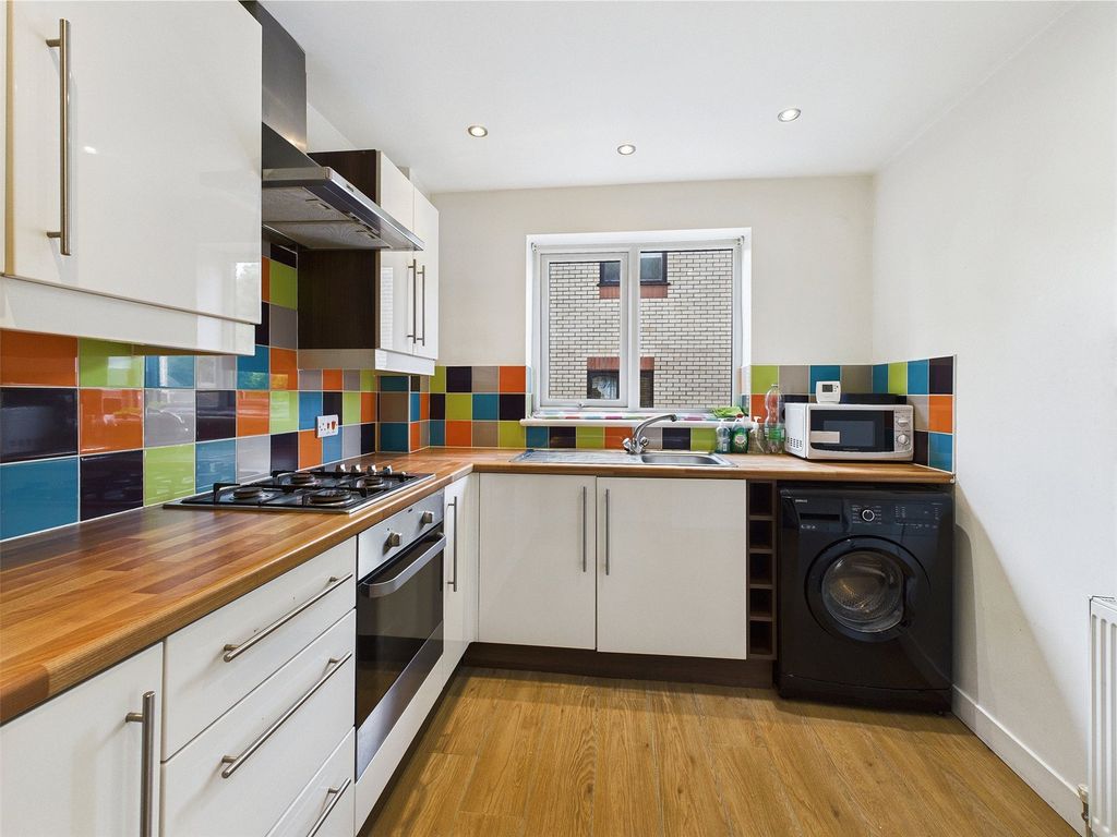 Property photo 3 of 10 Picture No. 09