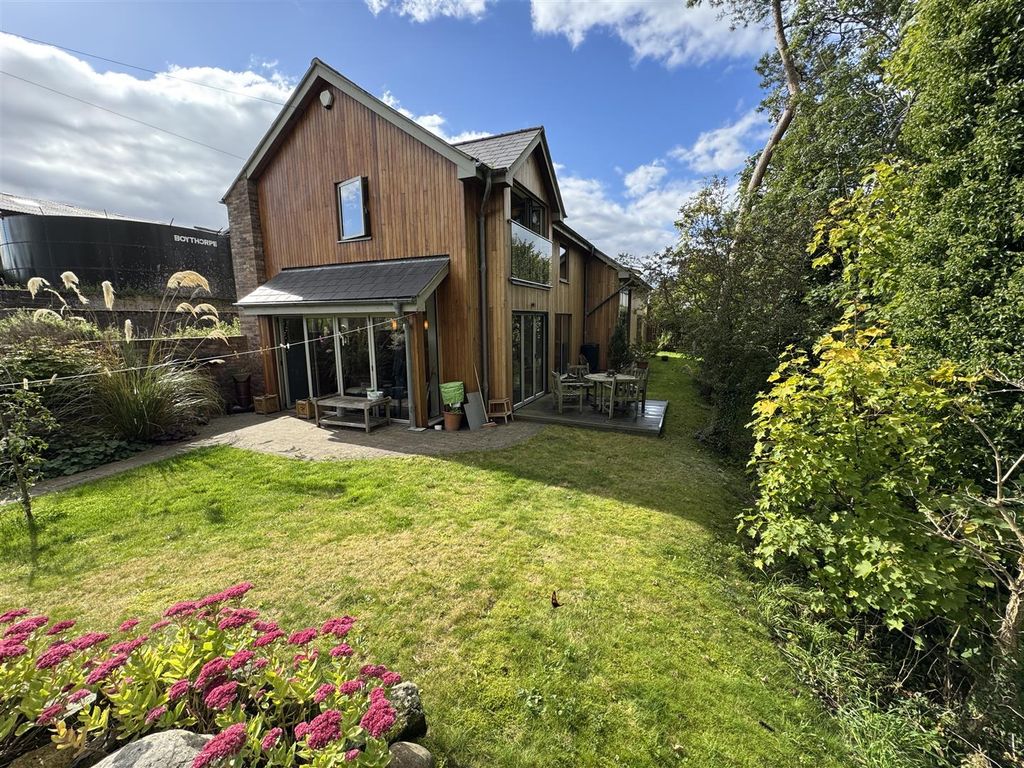 Property photo 1 of 33 Img_9558.Jpeg