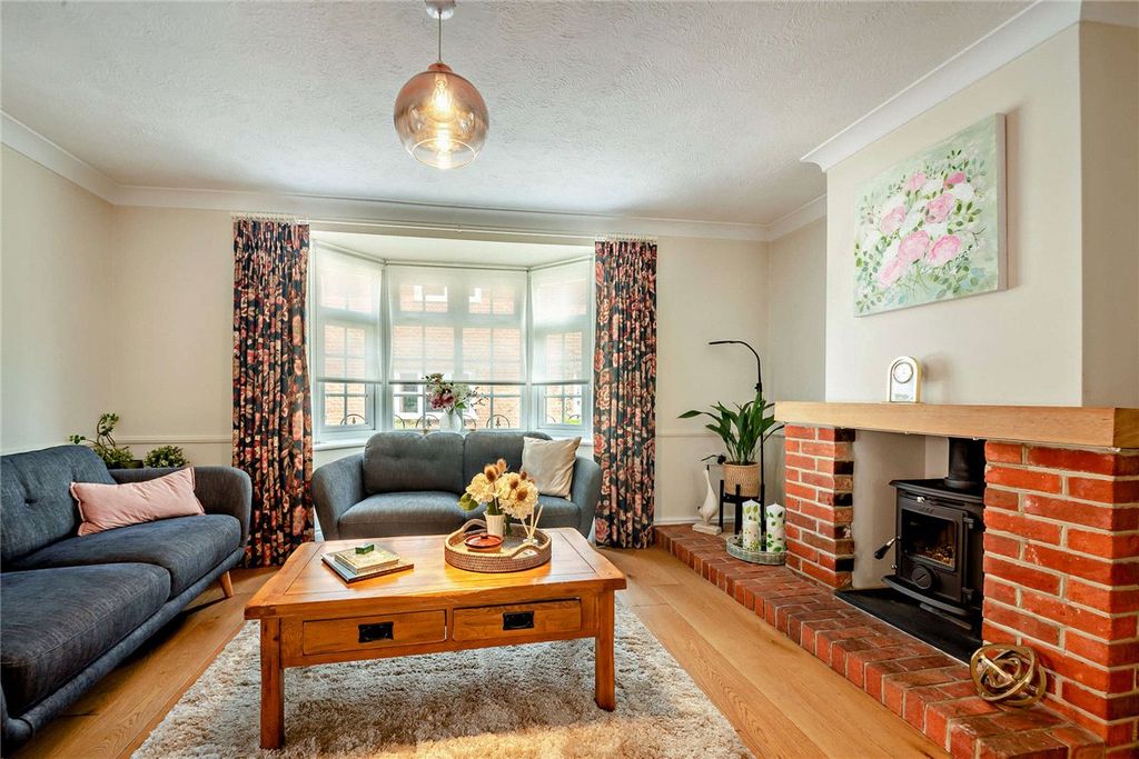 Property photo 3 of 10 Sitting Room