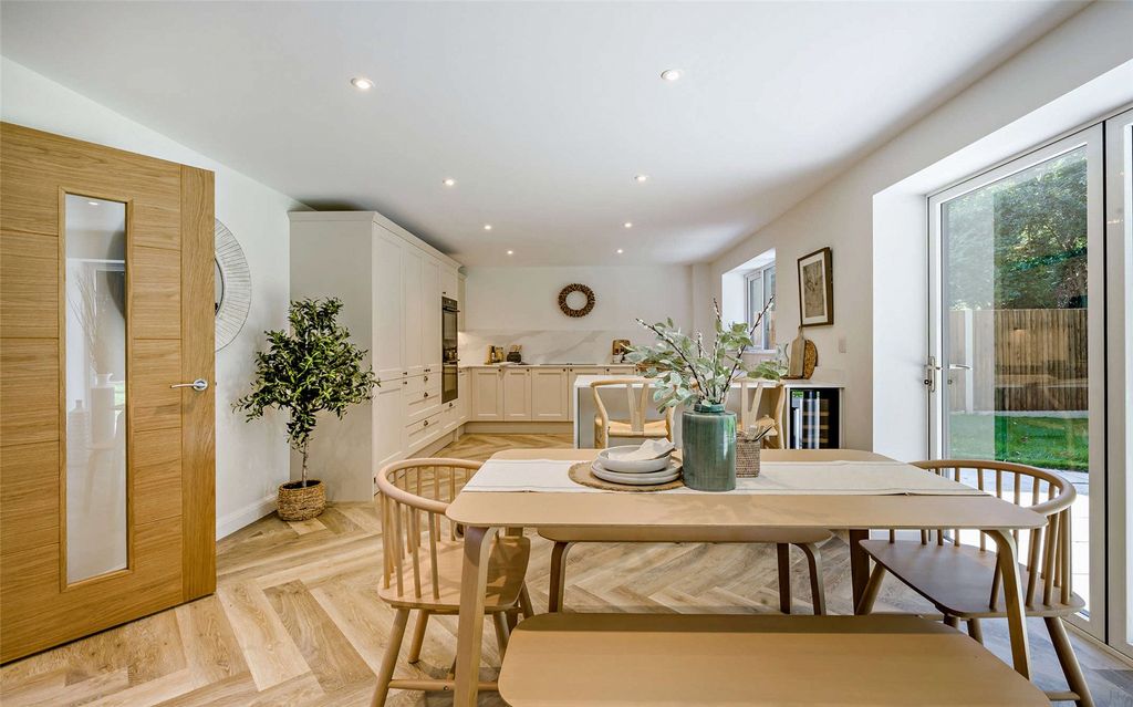 Property photo 2 of 26 Picture No. 06