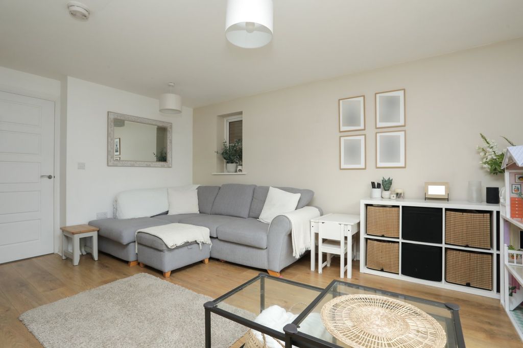 Property photo 2 of 11 Picture 2