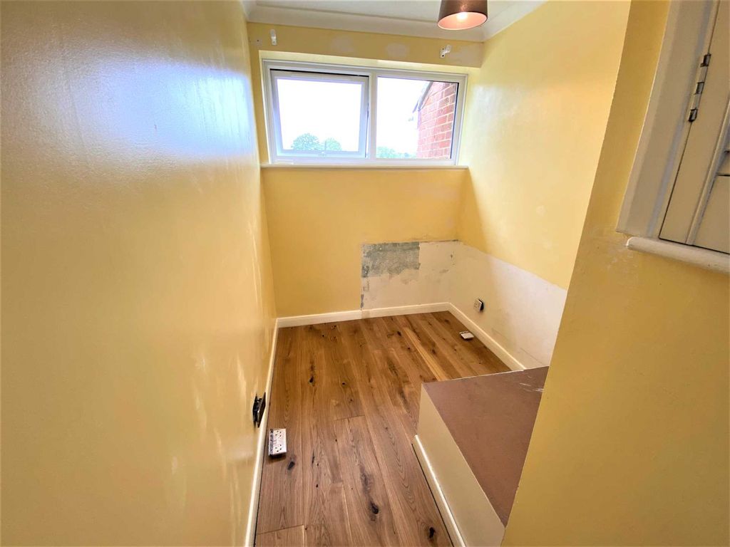 Property photo 3 of 11 Photo