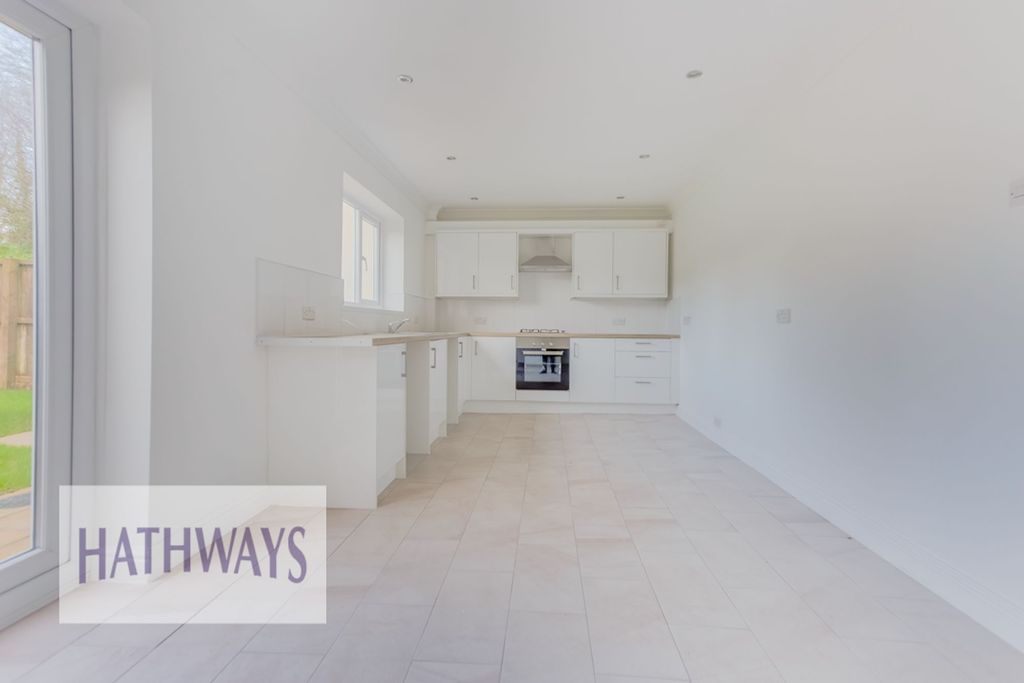 Property photo 3 of 36