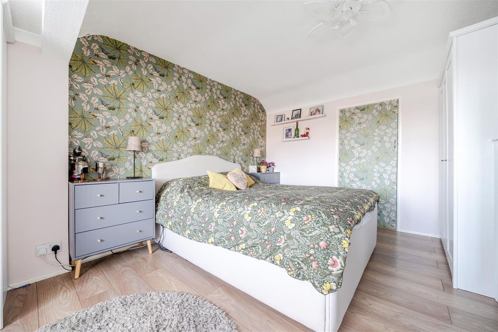 Property photo 3 of 18 1373753-3-68Ff5B529B4A2.Jpg