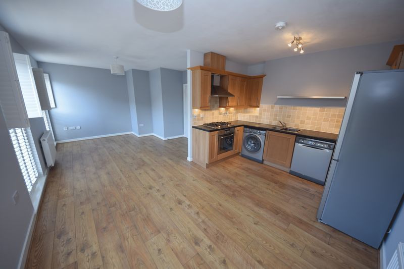 Property photo 3 of 10 Photo 8