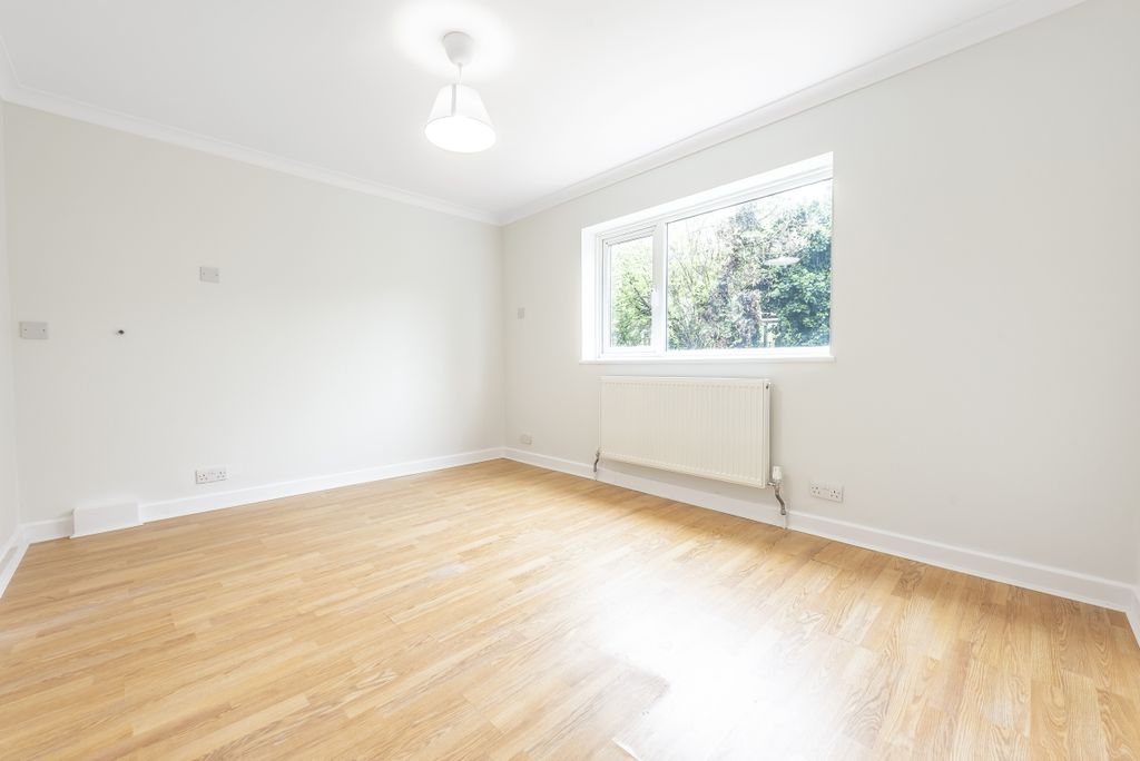 Property photo 2 of 6 464883 (4)