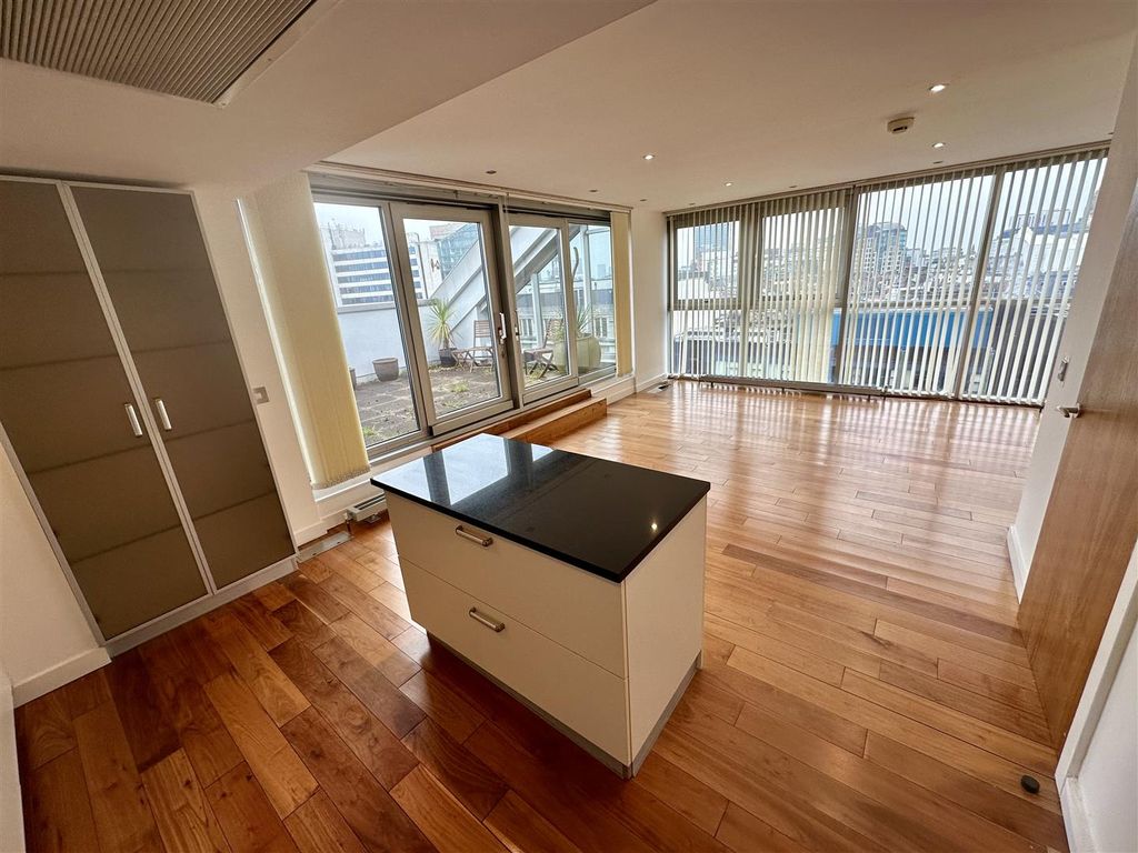 Property photo 3 of 40 Img_E1681.Jpg