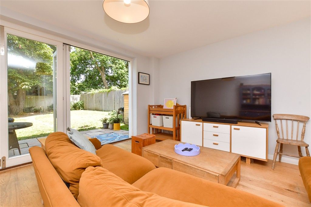 Property photo 3 of 16 Kitchen / Lounge / Diner