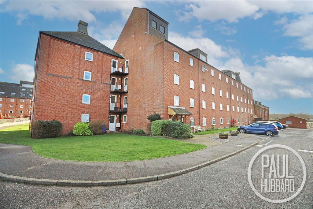 Property photo 1 of 15 H0Rxsquqsukmgxsbzyugdw.Jpg