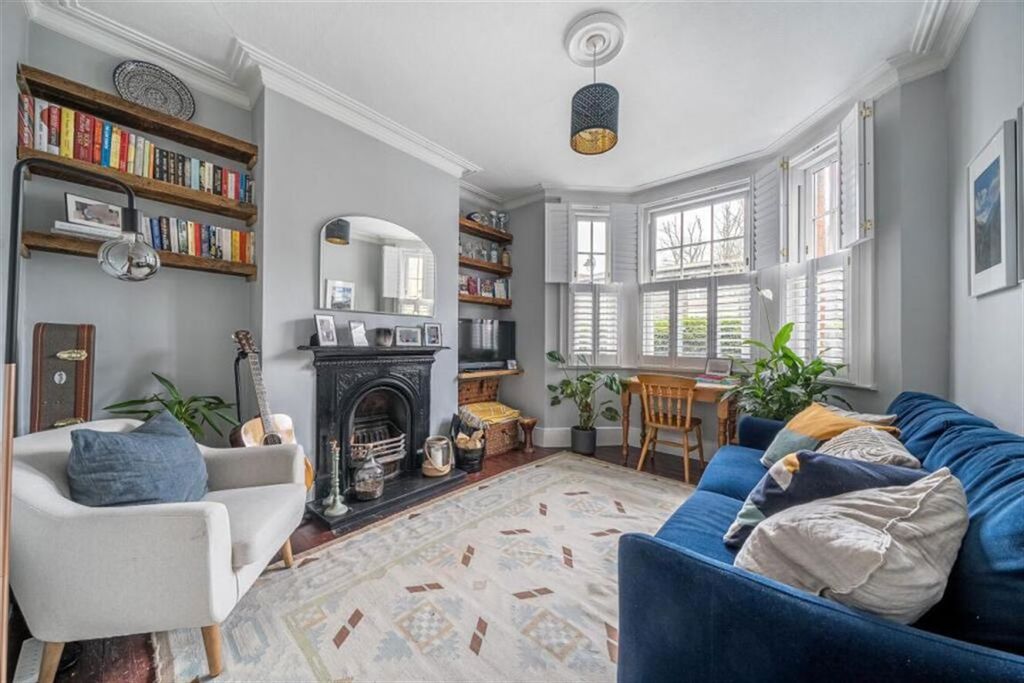 Property photo 1 of 8