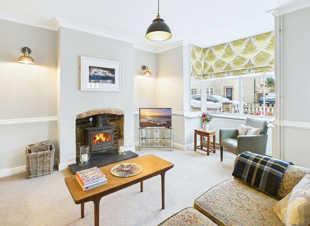 Property photo 2 of 17 Living Room