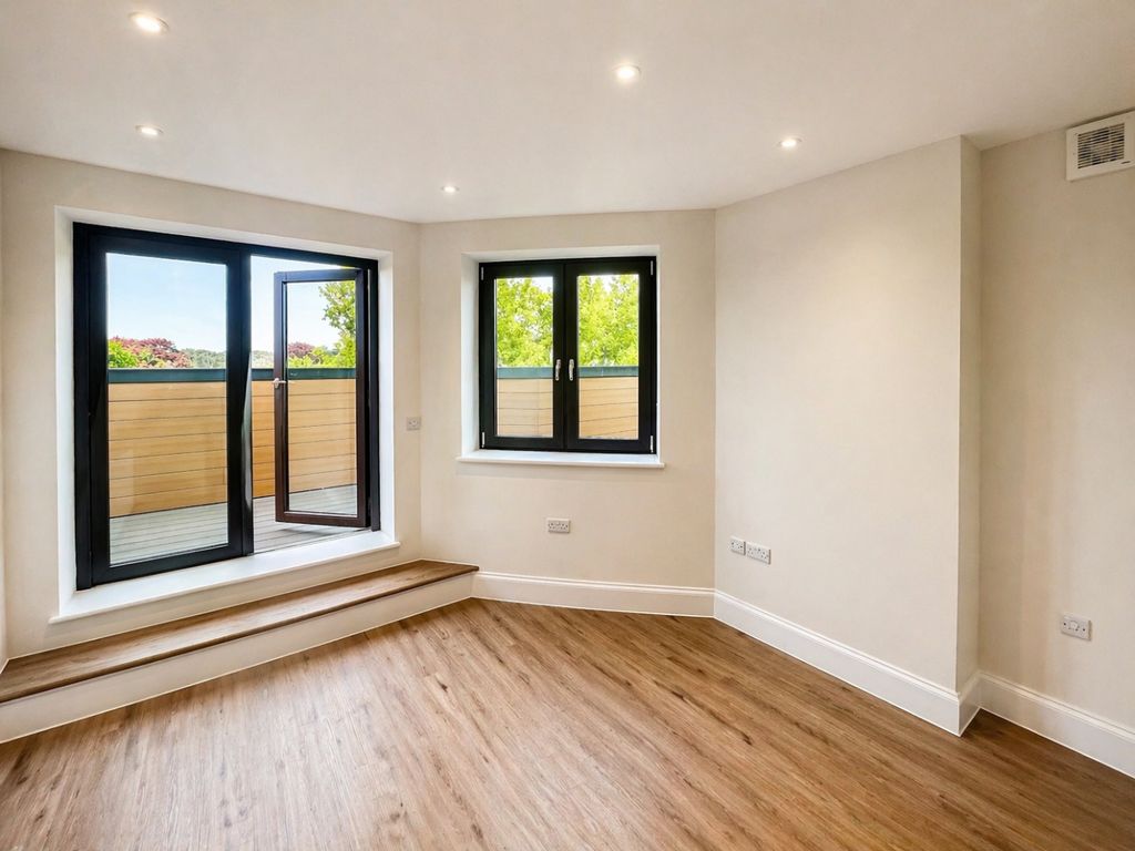 Property photo 3 of 6 Picture No. 01