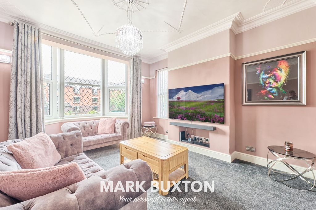 Property photo 2 of 37